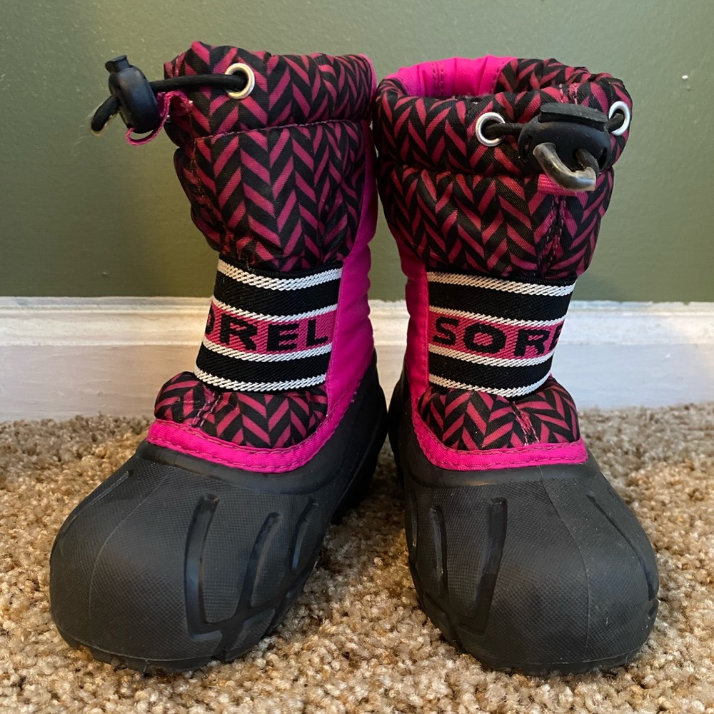 Size 7 Sorel boots—worn ONCE!